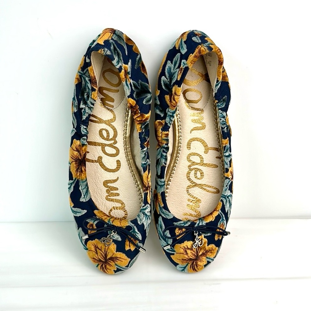 Sam Edelman Floral Flats Canvas and Velvet Details with SE Silver Initial Charms